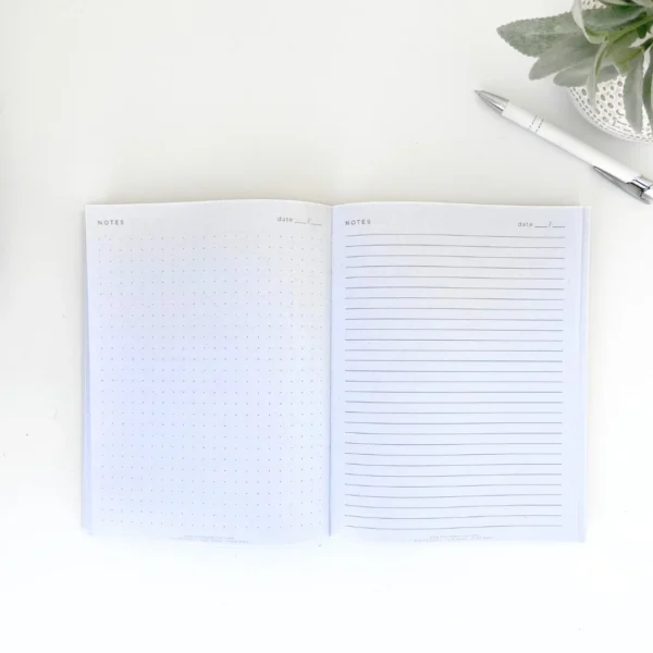 aaca1d0ab992123ed119d440160508f589ff40126d737bfe6f4eeb1f363448ad Petal Seed Paper Notebook | Dot Grid and Lined
